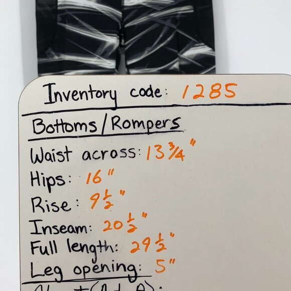 Victoria Sport Athletic leggings in Black with White Streaks Accent Size M - Picture 12 of 13